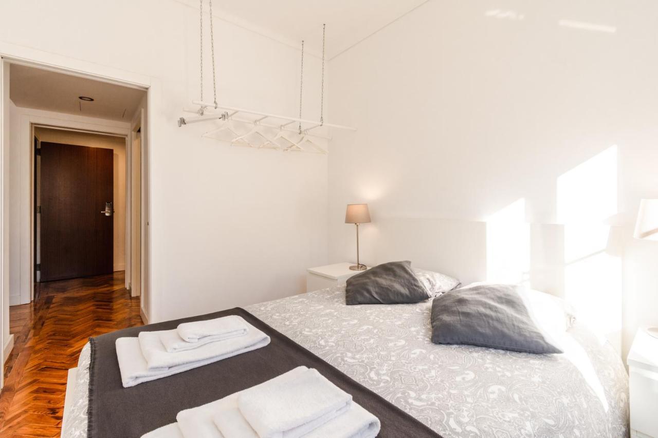 Carmo Apartments Lisbon Exterior photo